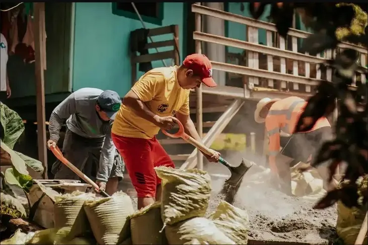 Aplicación de gluconato de sodio en concreto